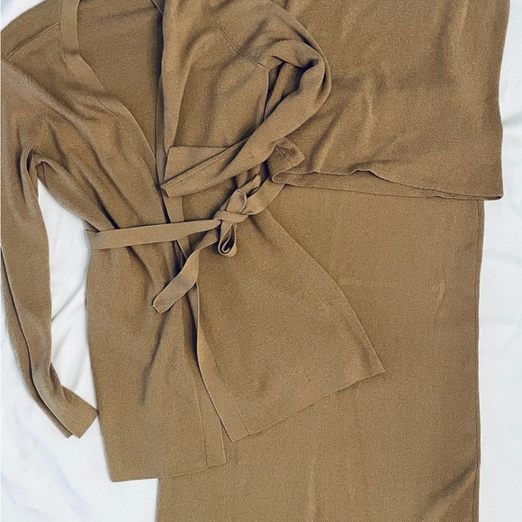 Merona Dresses & Skirts - Merona 3 Piece Beige Knit Sweater & Skirt Set